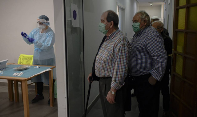 Κορονοϊός - Ισπανία: Όλοι οι ένοικοι των οίκων ευγηρίας θα έχουν εμβολιαστεί έως το Σαββατοκύριακο