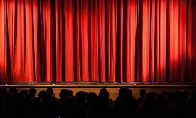 Πέθανε ο ηθοποιός Στέλιος Τσολακάκης