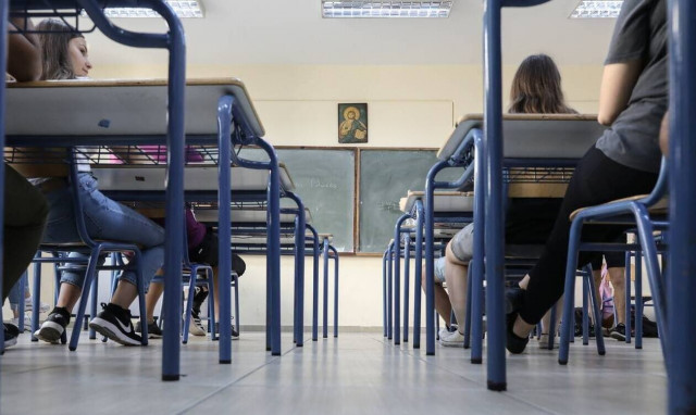 Πανελλαδικές εξετάσεις: Σήμερα οι ανακοινώσεις των αλλαγών από την Νίκη Κεραμέως