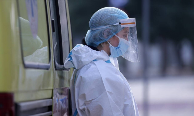 Τσoλιά: Εμβολιάστηκε το 0.59% του πληθυσμού - Μπορούν να εμβολιαστούν έγκυες και όσοι νόσησαν