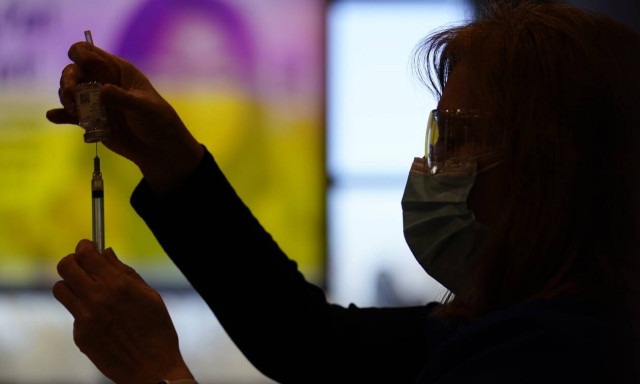 Εμβόλιο Moderna: Έφτασαν στην Ελλάδα οι πρώτες δόσεις