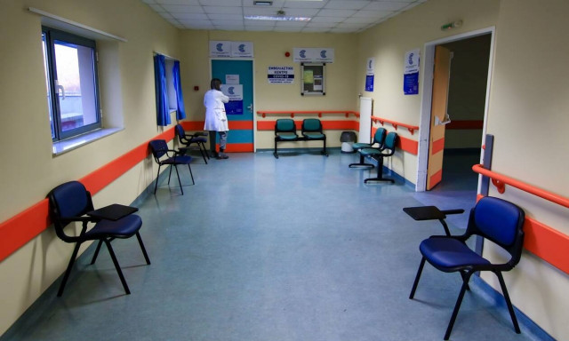 Κορονοϊός: Από κατάθλιψη και μετατραυματικό στρες υποφέρουν οι μισοί εργαζόμενοι σε ΜΕΘ