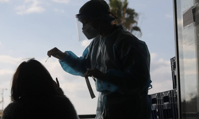 Κορονοϊός: «Καμπανάκι» λοιμωξιολόγων για την Αττική - Στο «κόκκινο» Παγκράτι, Κυψέλη και Πατήσια