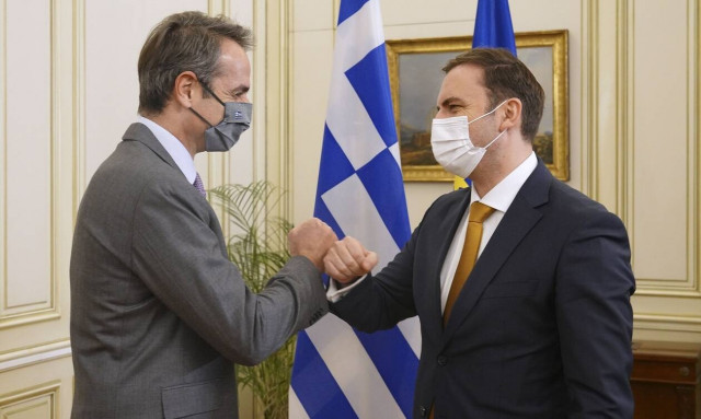 Τετ α τετ Μητσοτάκη με ΥΠΕΞ Σκοπίων: Οικονομική συνεργασία και Συμφωνία των Πρεσπών στις συζητήσεις