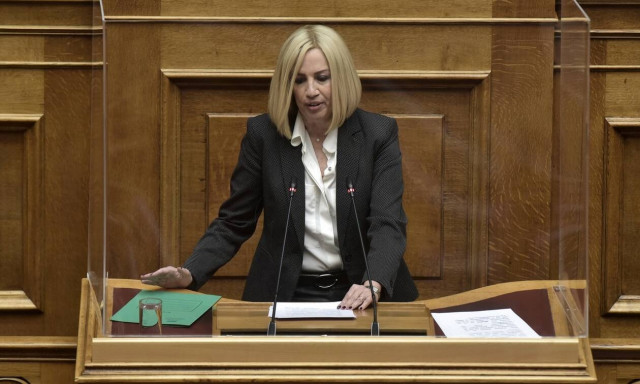 Γεννήματα σε Μητσοτακη: Σε λίγο καιρό θα χρειάζεστε κυάλια για το πολυπόθητο για εσάς κέντρο