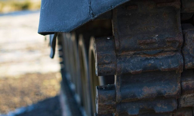 Συναγερμός σε στρατόπεδο - Εντοπίστηκε νεκρή γυναίκα