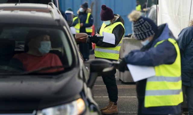 Κορονοϊός - Βρετανία: Σε 10ημερη καραντίνα θα μπαίνουν όλοι οι ταξιδιώτες από το εξωτερικό
