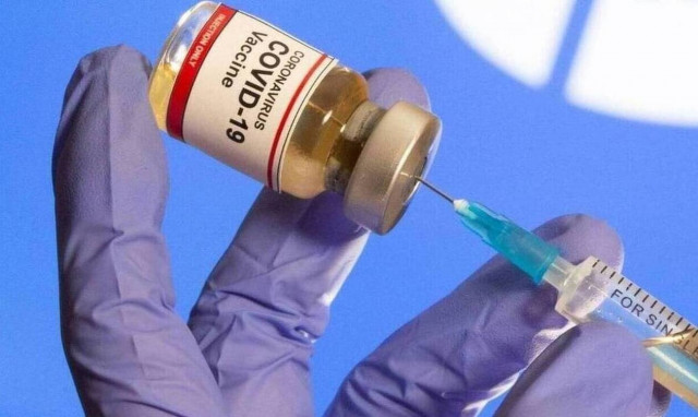 Εμβόλιο: Η Φον ντερ Λάιεν καθησυχάζει ότι οι δόσεις από την Pfizer θα παραδοθούν κανονικά