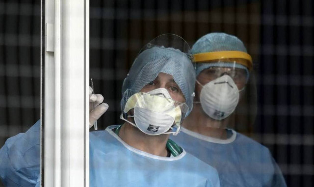 Κορονοϊός: Κοιτάξτε τη γλώσσα σας - Το σημάδι που δείχνει αν νοσείτε