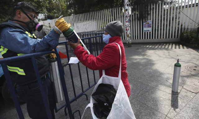 Μεξικό - Κορονοϊός: Τους 140.000 αγγίζουν οι θάνατοι	