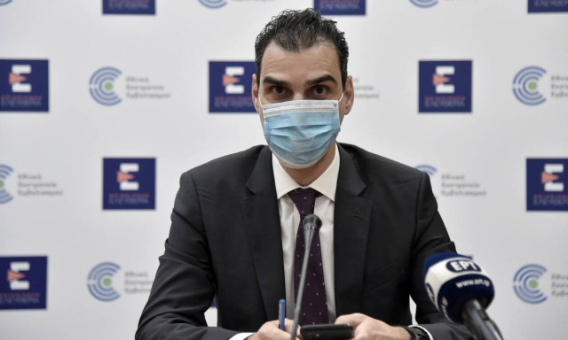 Θεμιστοκλέους: Καμία δόση εμβολίου κατά του κορονοϊού χαμένη	