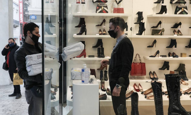 Καταστήματα: Η πρεμιέρα της αγοράς με δύο… click – Τα μέτρα, το sms και το όριο για νέο lockdown