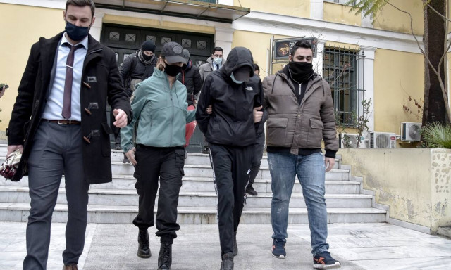 Επίθεση στο Μετρό: Η φωτογραφία που «έκαψε» τους ανήλικους και το προφίλ του ειδικού φρουρού