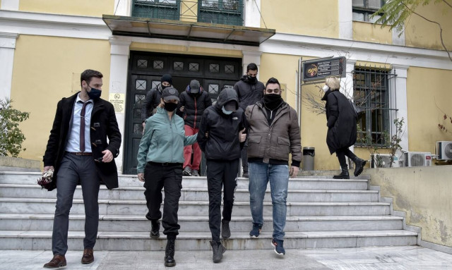 Επίθεση στο Μετρό: Λύνει τη σιωπή της η μάνα των ανηλίκων - «Ο σταθμάρχης χειροδίκησε»