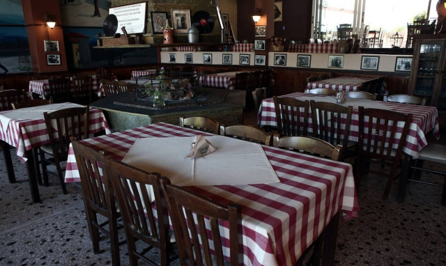 Εστίαση: Πότε θα ανοίξει  – Τι θα κρίνει την λειτουργία μπαρ και εστιατορίων