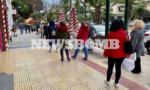 Εκπτώσεις 2021: Άνοιξαν τα μαγαζιά - Μέχρι πότε θα διαρκέσουν