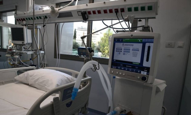 Τσακλόγλου: Εξετάζεται να θεωρείται εργατικό ατύχημα ο θάνατος από κορονοΪό