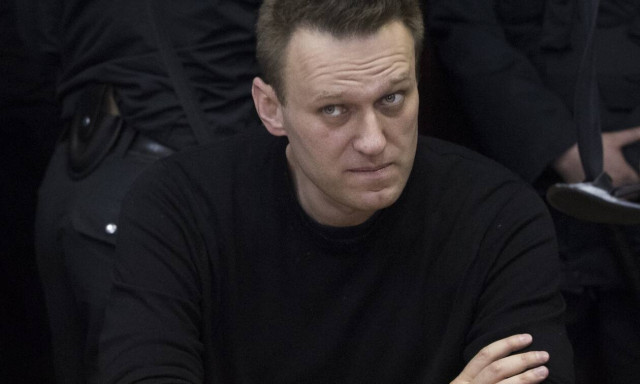 Ο Ναβάλνι σε δίκη εξπρές μέσα στο Αστυνομικό Τμήμα - «Κοιτάτε τη δουλειά σας», λέει η Μόσχα στη Δύση