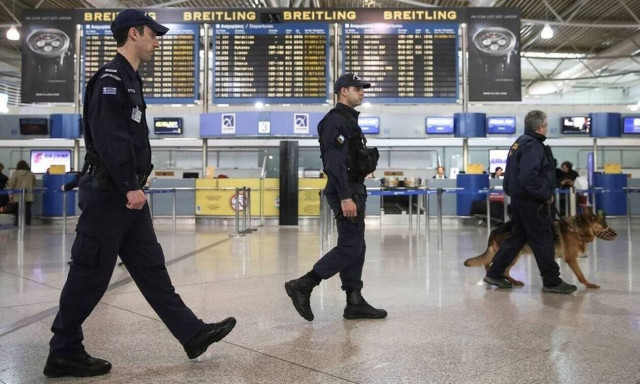 Πασίγνωστος Έλληνας παρουσιαστής βρέθηκε με 30.000 ευρώ στο Ελ. Βενιζέλος επιστρέφοντας από Ντουμπάι