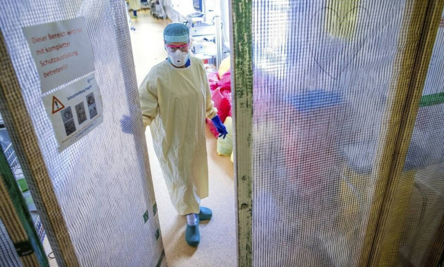 Γερμανία: Επείγουσα λήψη αυστηρότερων μέτρων εισηγούνται οι επιστήμονες - Σήμερα οι αποφάσεις