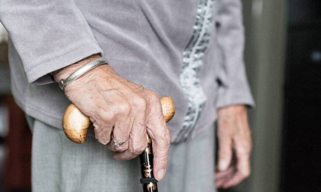 Το 77,2% των συνταξιούχων είναι άνω των 65 ετών