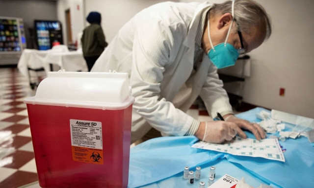 Κορονοϊός: Πότε ωφελούν τα κορτικοστεροειδή και πότε γίνονται επικίνδυνα 