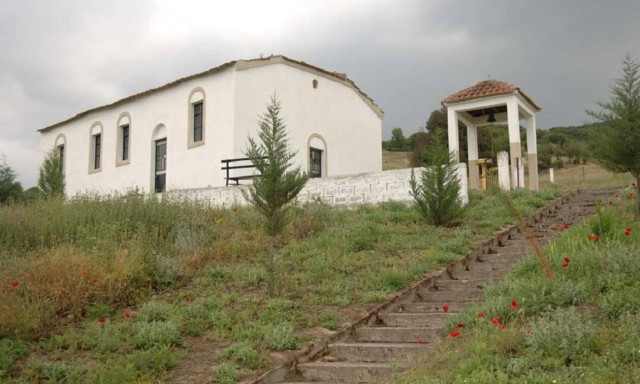 Ελασσόνα: Ιερόσυλοι έκλεψαν 16 εικόνες από το τέμπλο Ιερού Ναού 