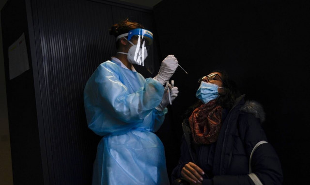 Κορονοϊος - Βρετανία: Αρνητικό ρεκόρ με 1.820 θανάτους το τελευταίο 24ωρο