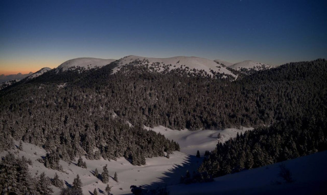 Παρνασσός όπως Ανταρκτική: Στους - 28 βαθμούς η θερμοκρασία χθες στην παγωμένη δολίνη Βαθύσταλου