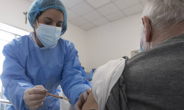 Κορονοϊός - Ιταλία: Πάνω από 13.500 τα νέα κρούσματα - Έχασαν τη ζωή τους 524 άνθρωποι