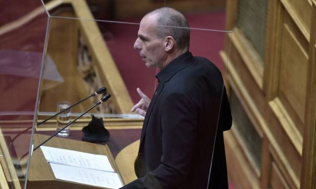 Βαρουφάκης: Ευτυχώς έφυγε ο Τραμπ, ο Μπάιντεν θα επιβάλει λιτότητα