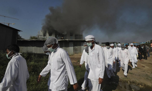 Φωτιά σε εταιρεία εμβολίων: Πέντε νεκροί - Σοκαριστικές εικόνες