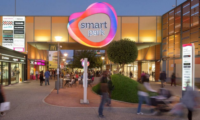 REDS: Νέες εμπορικές συμφωνίες και επανεκκίνηση λειτουργίας των καταστημάτων του Smart Park