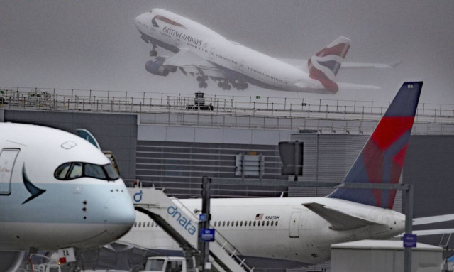 Κορονοϊός: Πονοκέφαλος στην ΕΕ η νέα μετάλλαξη - Στο «τραπέζι» το σφράγισμα των συνόρων με Βρετανία