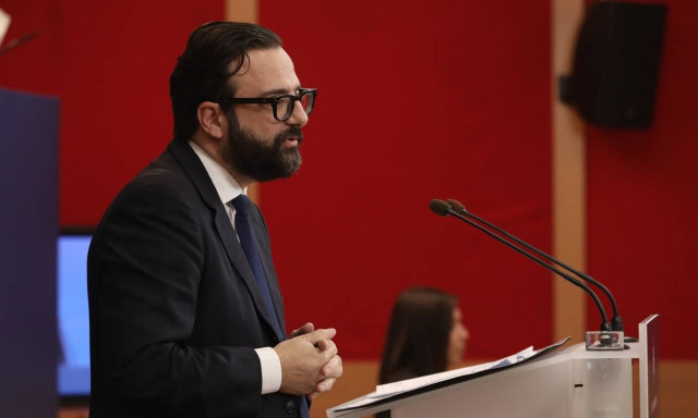 Χρήστος Ταραντίλης: Δείτε LIVE την ενημέρωση του κυβερνητικού εκπροσώπου