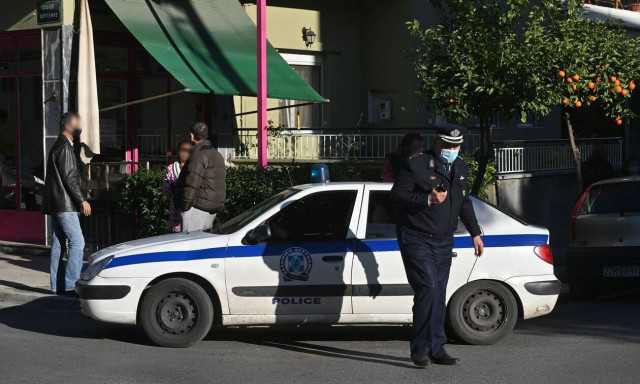 Καλλιθέα - Συναγερμός στις Αρχές: Εγγονός μαχαίρωσε την γιαγιά του