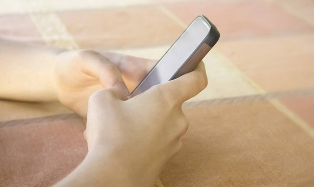 Φρίκη στην Ιταλία: Δεκάχρονη πέθανε από ασφυξία σε διαδικτυακό «παιχνίδι πρόσκλησης»