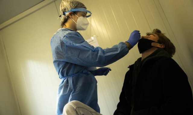 Κορονοϊός: Συναγερμός και στην Ελλάδα για τη βρετανική μετάλλαξη Nelly – Είναι πιο θανατηφόρα