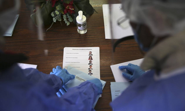 Κορονοϊός - Γκάγκα: Μόνο το 20% των κρουσμάτων αποδίδονται στη μετάλλαξη - Το εμβόλιο λειτουργεί