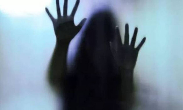 Πειραιάς: Στο φως η δολοφονία 12χρονης-Την έκαψε ζωντανή για να μην καταγγείλει την απόπειρα βιασμού