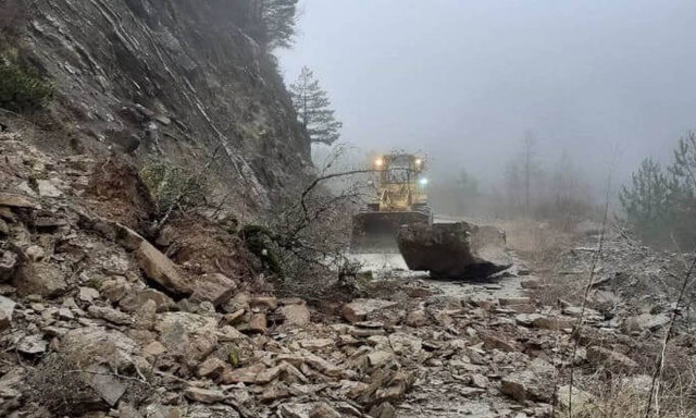 Καιρός – Ήπειρος: Βροχές και χιόνια – Σοβαρά προβλήματα από κατολισθήσεις 