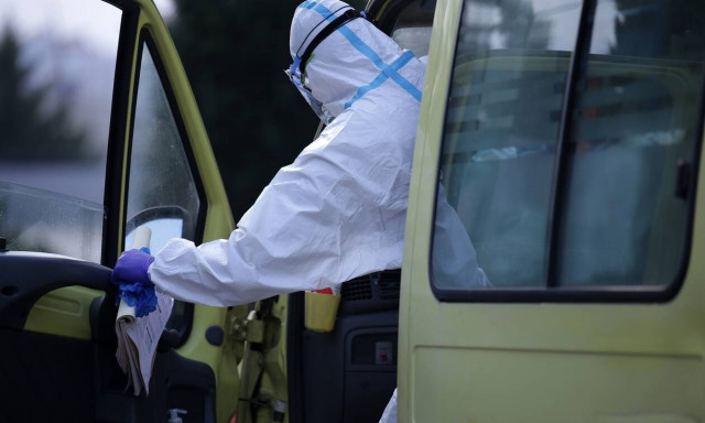 Κρούσματα σήμερα: 334 νέα ανακοίνωσε ο ΕΟΔΥ - 24 νεκροί σε 24 ώρες, στους 288 οι διασωληνωμένοι