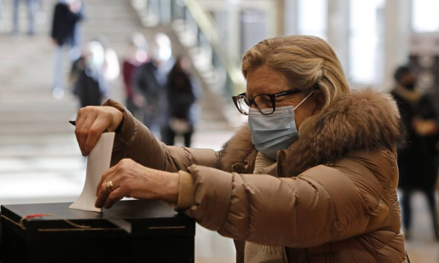 Πορτογαλία: Άνοιξαν οι κάλπες για τις προεδρικές εκλογές	