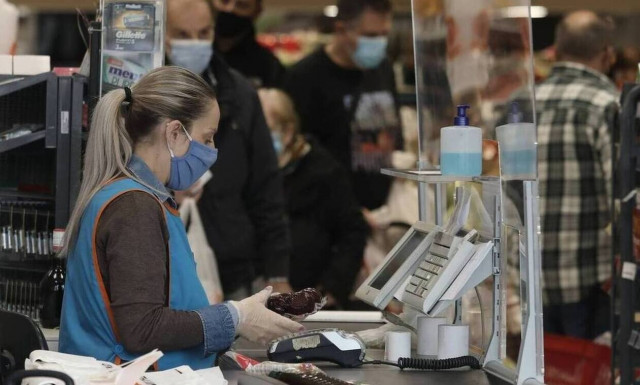 Supermarkets and retail stores open on Sunday, January 24	