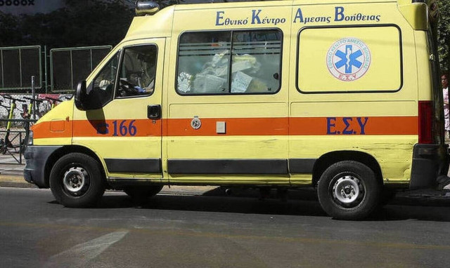 Λάρισα: Σοβαρό εργατικό ατύχημα - «Πιάστηκαν» τα χέρια του σε μηχάνημα