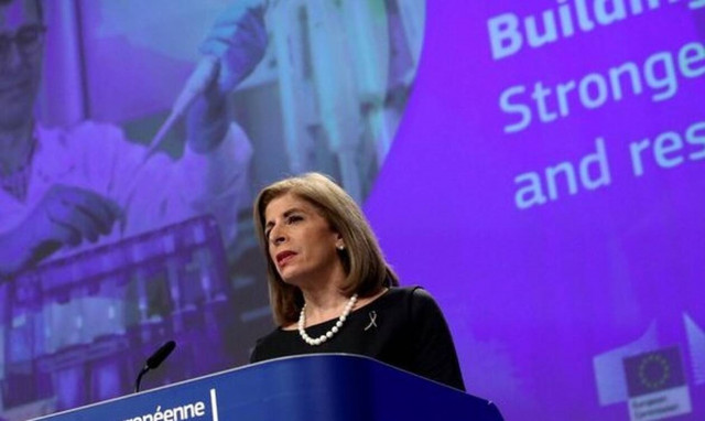 Ζητάει διευκρινίσεις από την AstraZeneca η Ευρωπαϊκή Ένωση - Το μήνυμα της Στέλλας Κυριακίδου