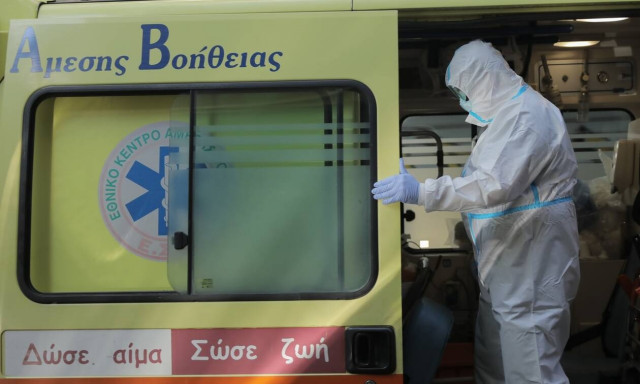 Συναγερμός σε γηροκομείο στο Μαρούσι: 47 τα κρούσματα κορονοϊού