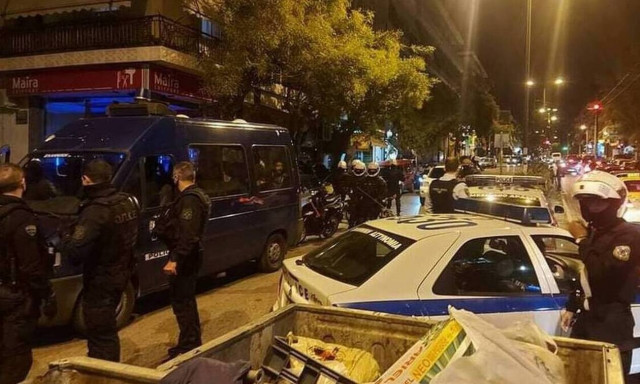 Λήξη συναγερμού στην Σκουφά: Δείτε τι περιείχε το ύποπτο δέμα 