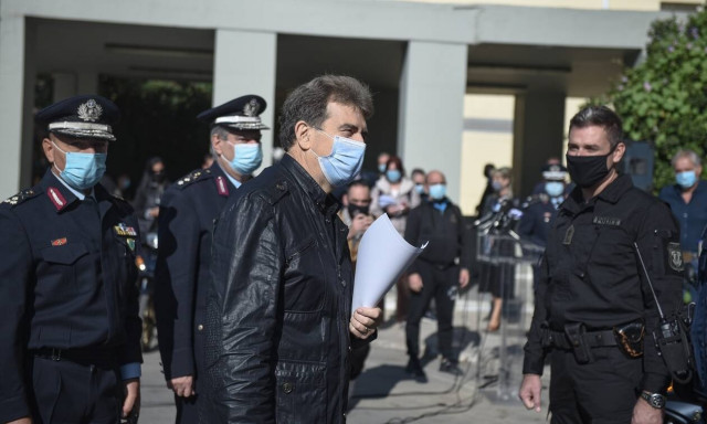 Χρυσοχοΐδης: Προτεραιότητα να μην διαλύονται οι συγκεντρώσεις από πέντε μπαχαλάκηδες