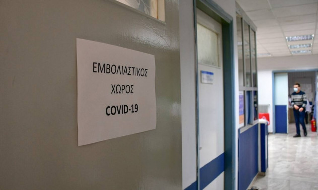 Κορονοϊός: Εμβολιασμοί στο σπίτι - Πότε θα ξεκινήσουν και ποιους θα αφορούν 